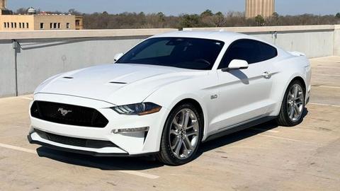 2021 ford mustang