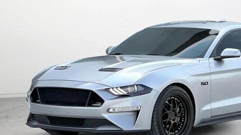 2021 ford mustang