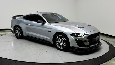 2022 ford mustang