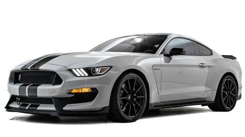 2017 ford mustang