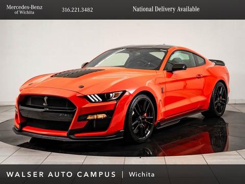 2022 ford mustang