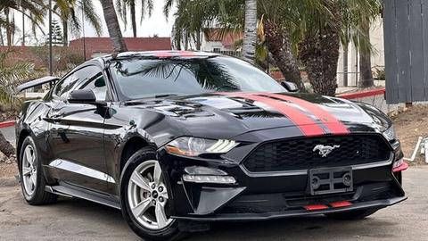 2020 ford mustang