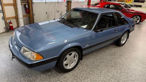 1990 ford mustang