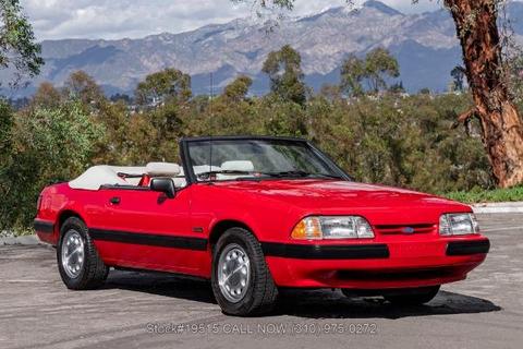 1990 Ford Mustang