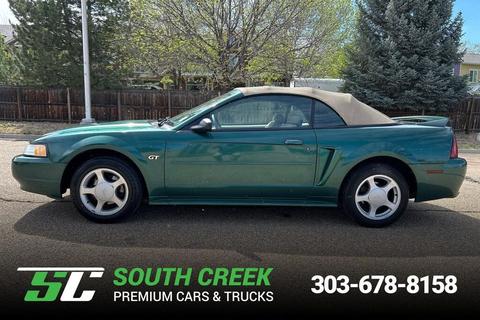 2000 Ford Mustang
