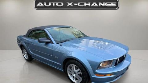 2005 ford mustang