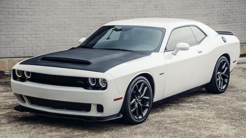 2022 dodge challenger
