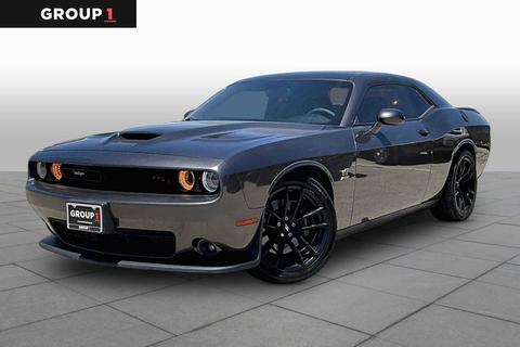 2022 dodge Challenger