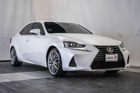 2017 Lexus IS 200t