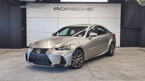 2019 Lexus IS
