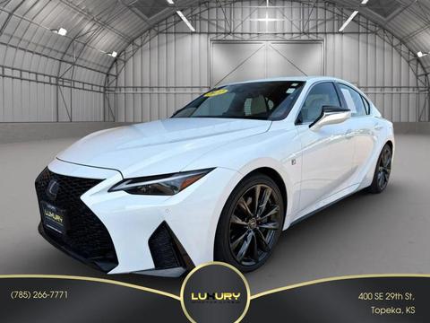 2022 Lexus IS