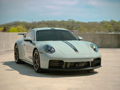 2025 Porsche 911