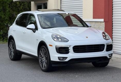 2016 porsche cayenne
