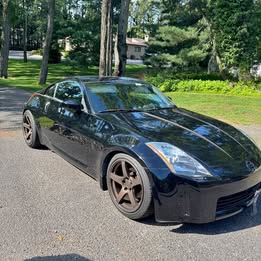 2004 Nissan 350Z Coupe 2D