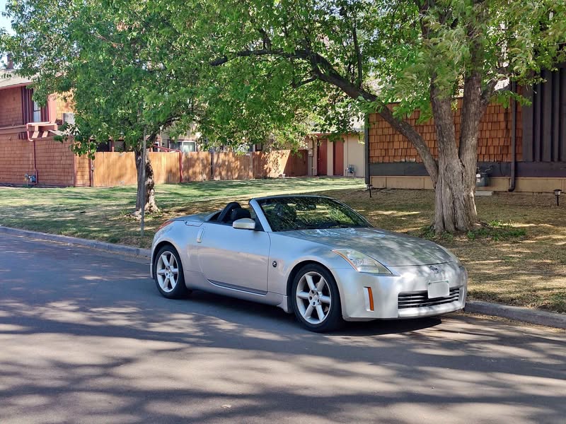 2004 Nissan 350Z - Enthusiast Roadster 2D