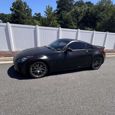 2005 Nissan 350Z COUPE