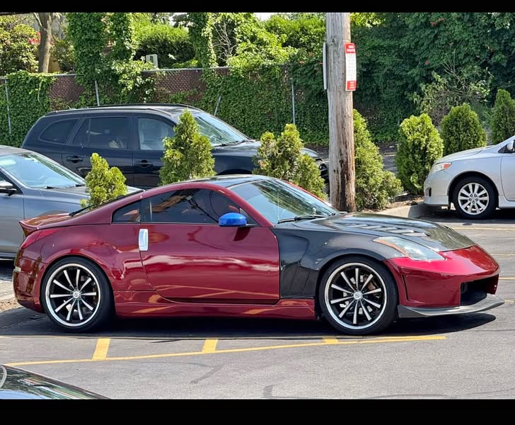 2004 Nissan 350Z - Coupe 2D