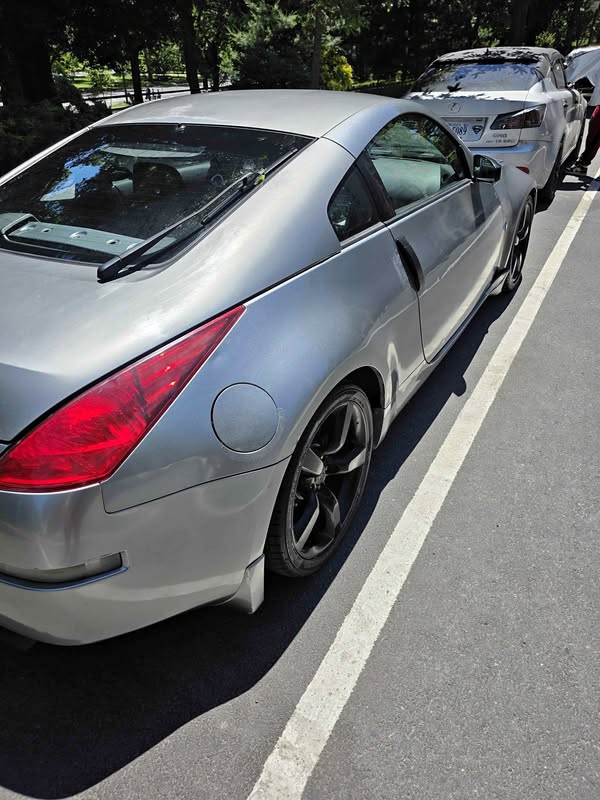 2004 Nissan 350Z - Enthusiast Coupe 2D