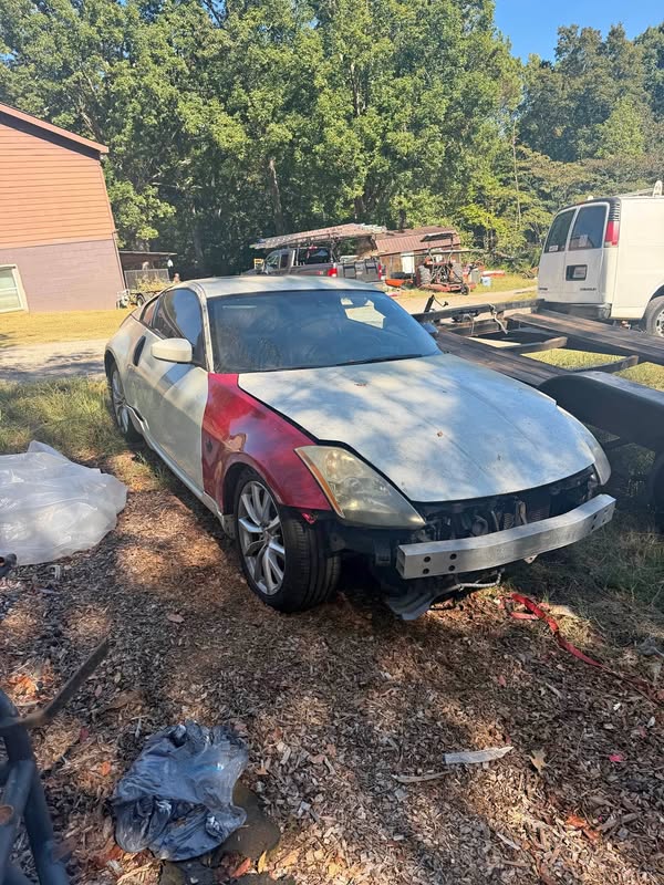 2004 Nissan 350Z - Enthusiast Coupe 2D