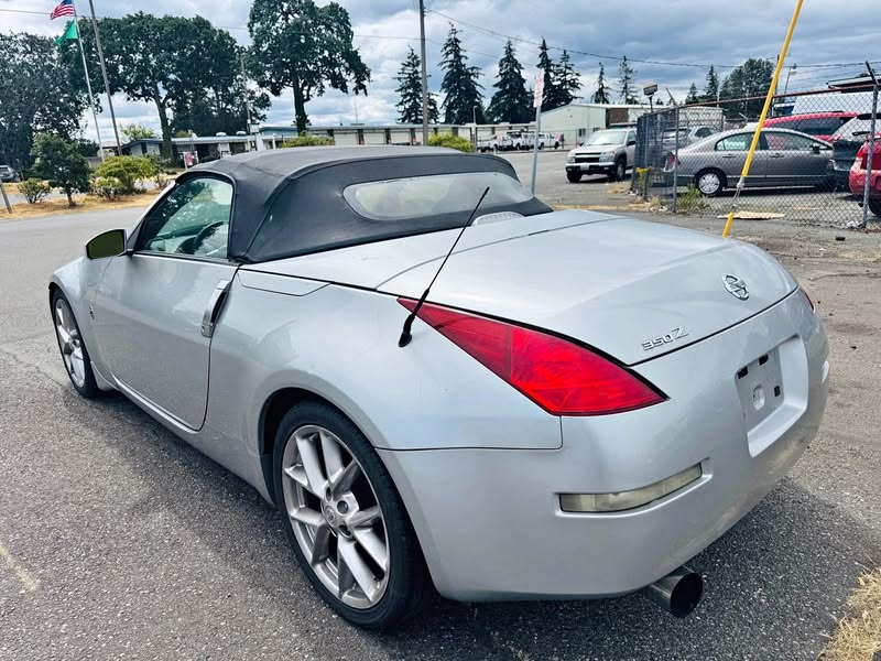 2005 Nissan 350Z - Touring Roadster 2D