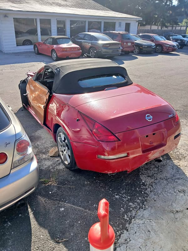 2004 Nissan 350Z - Enthusiast Coupe 2D
