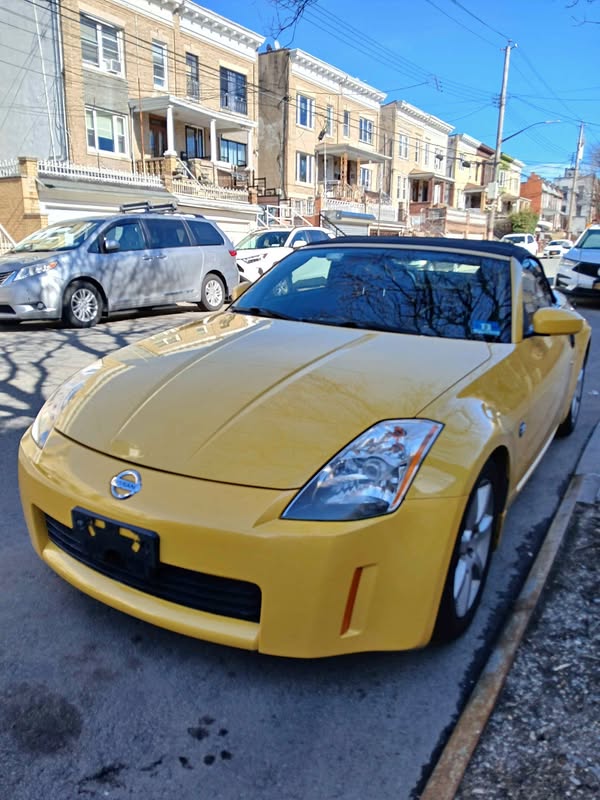 2005 Nissan 350Z - Touring Roadster 2D