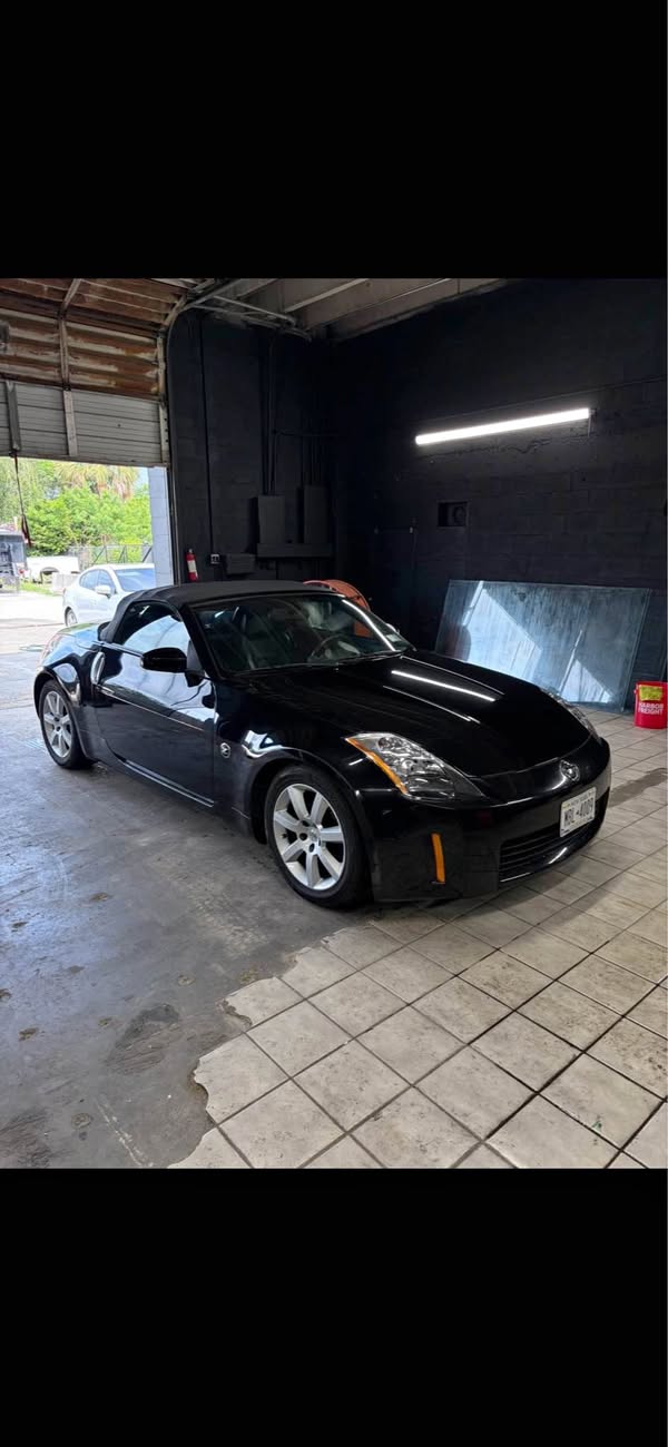 2005 Nissan 350Z - Touring Roadster 2D