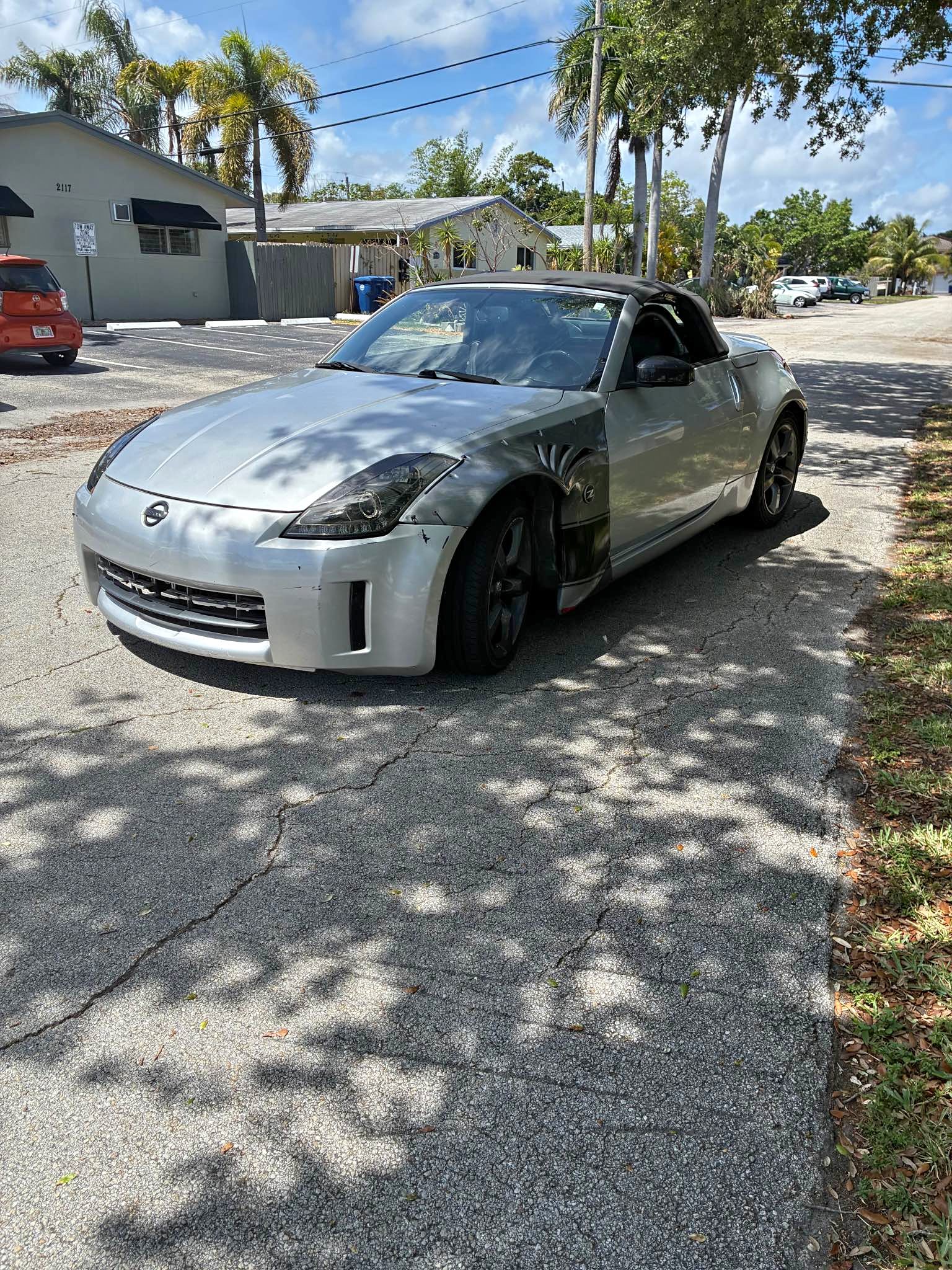 2006 Nissan 350Z - Touring Roadster 2D