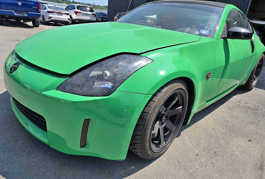 2004 Nissan 350Z - Coupe 2D