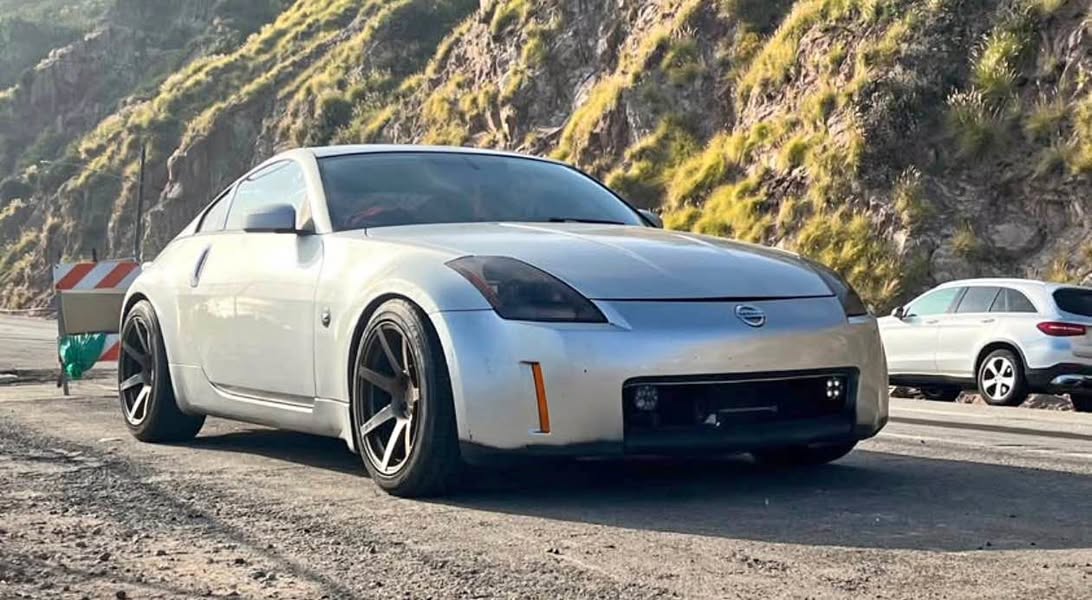 2004 Nissan 350Z - Coupe 2D