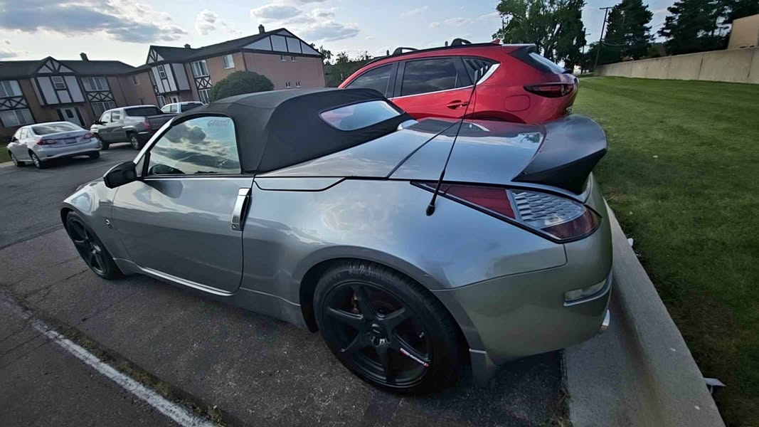 2005 Nissan 350Z - Touring Roadster 2D