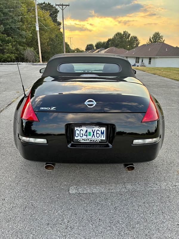 2004 Nissan 350Z - Touring Roadster 2D