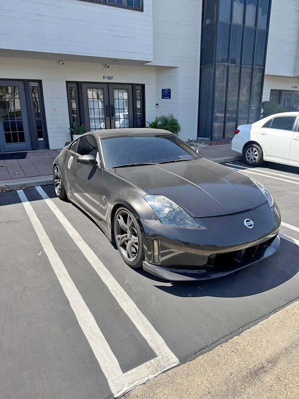 2005 Nissan 350Z - Coupe 2D