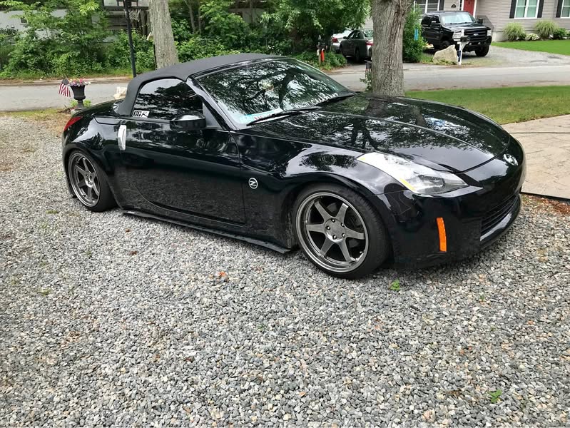2004 Nissan 350Z - Enthusiast Roadster 2D