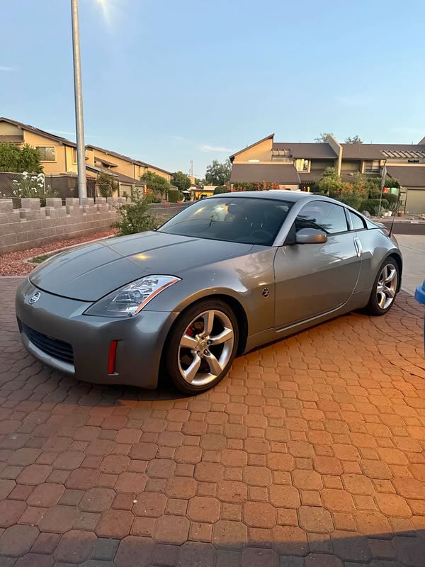 2004 Nissan 350Z - Coupe 2D