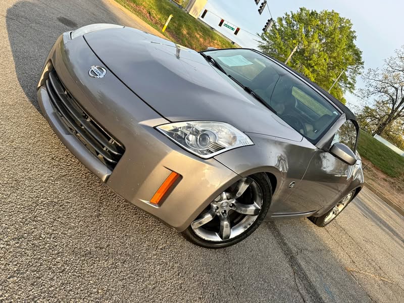 2007 Nissan 350Z - Grand Touring 2dr convertible