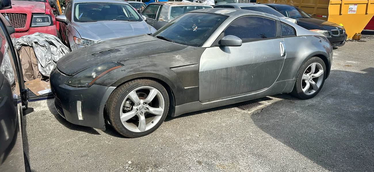 2004 Nissan 350Z - Coupe 2D