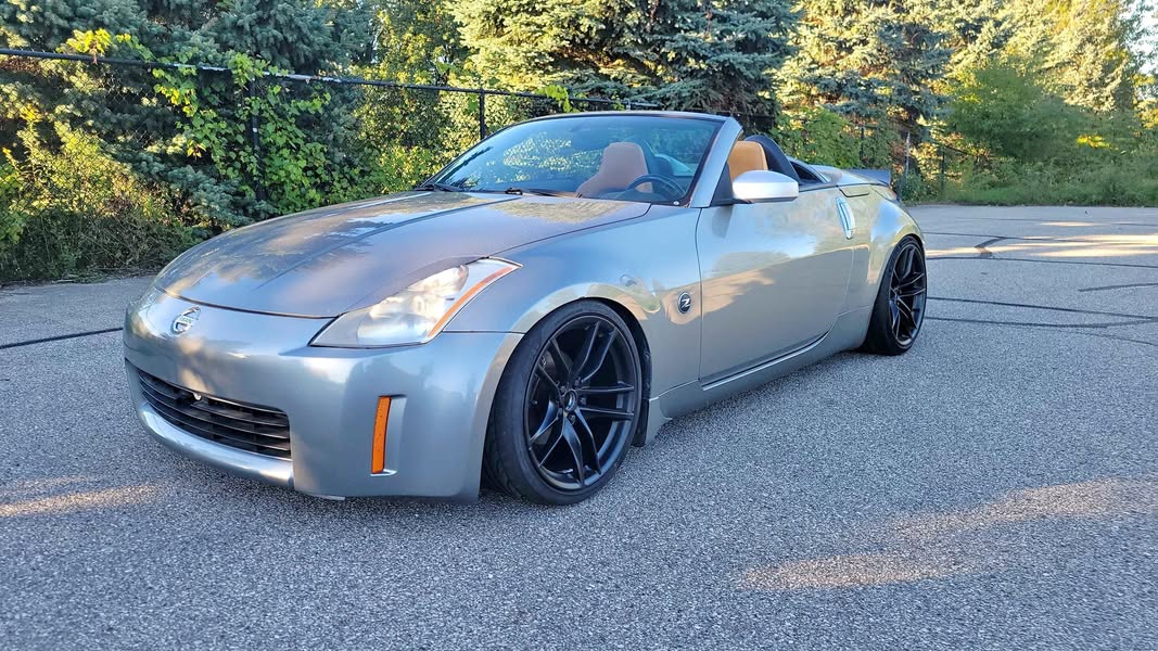 2005 Nissan 350Z - Touring Roadster 2D