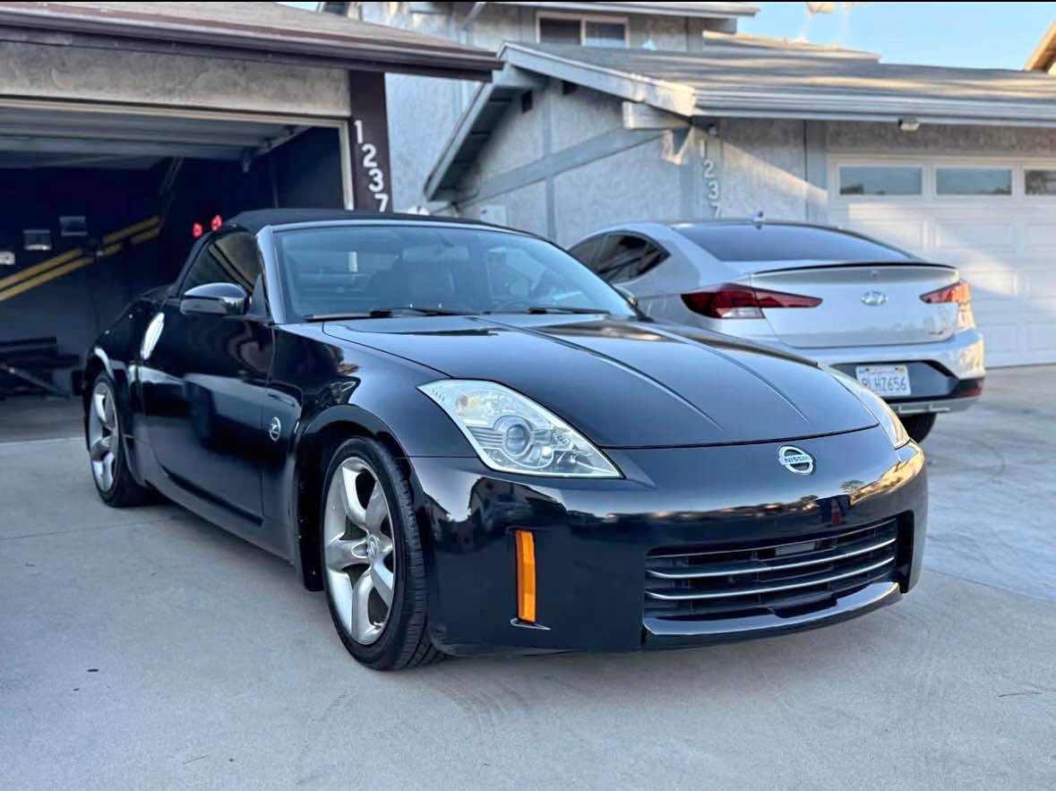 2006 Nissan 350Z - Enthusiast Roadster 2D