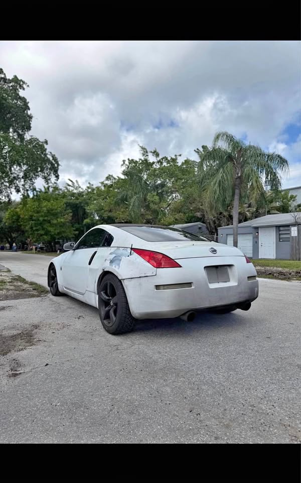 2006 Nissan 350Z - Coupe 2D