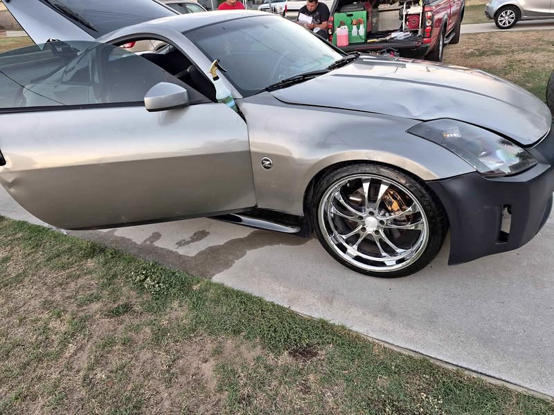 2004 Nissan 350Z - Coupe 2D