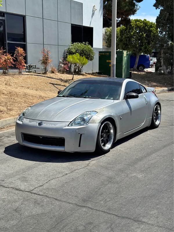 2005 Nissan 350Z - Coupe 2D