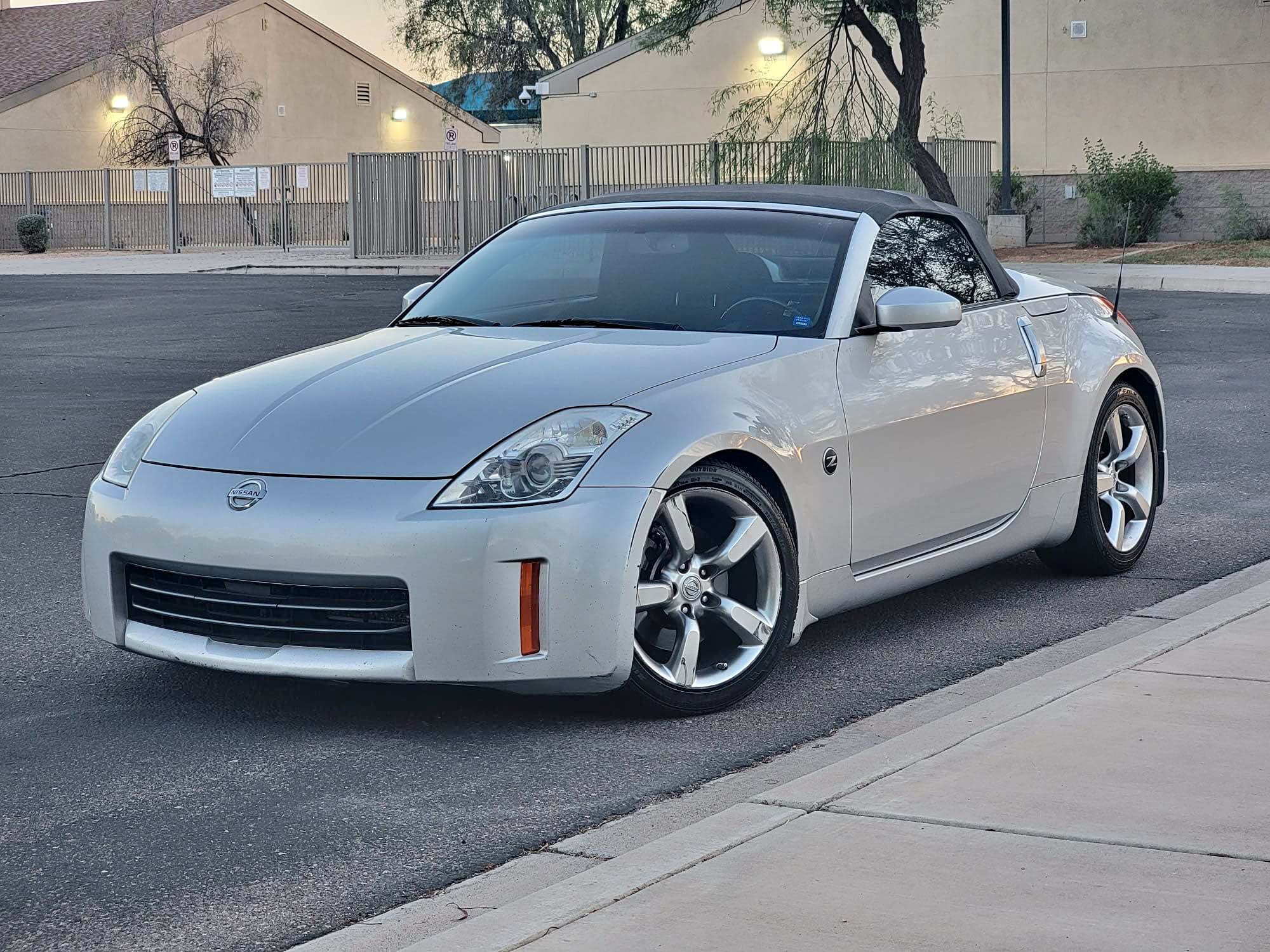 2006 Nissan 350Z - Enthusiast Roadster 2D