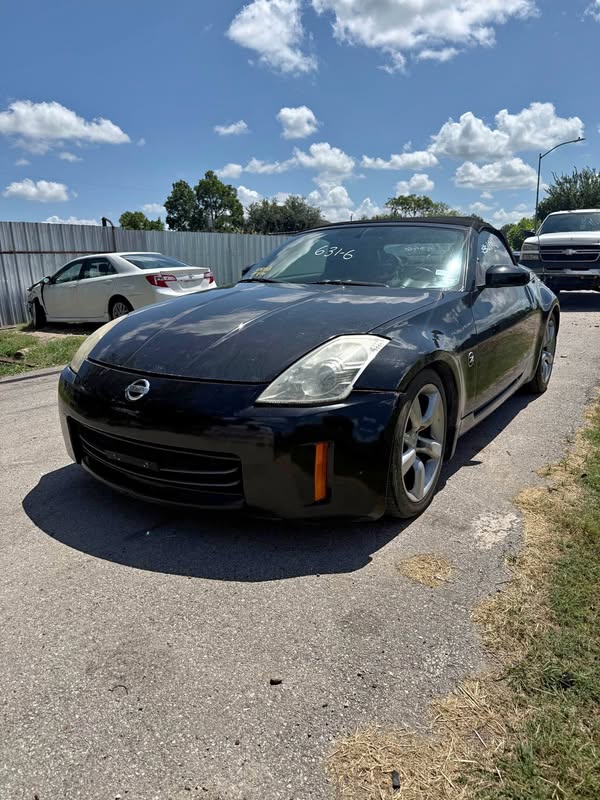 2005 Nissan 350Z - Coupe 2D