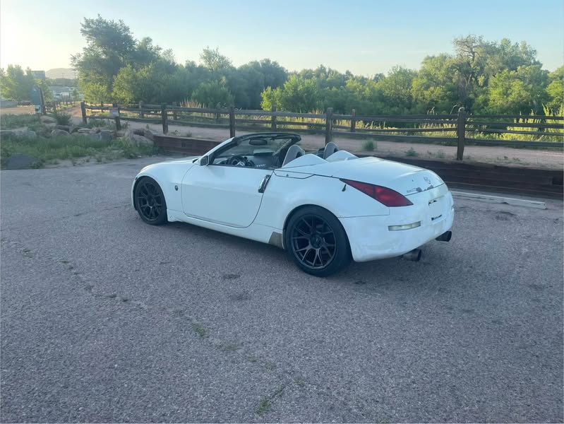 2006 Nissan 350Z - Enthusiast Roadster 2D