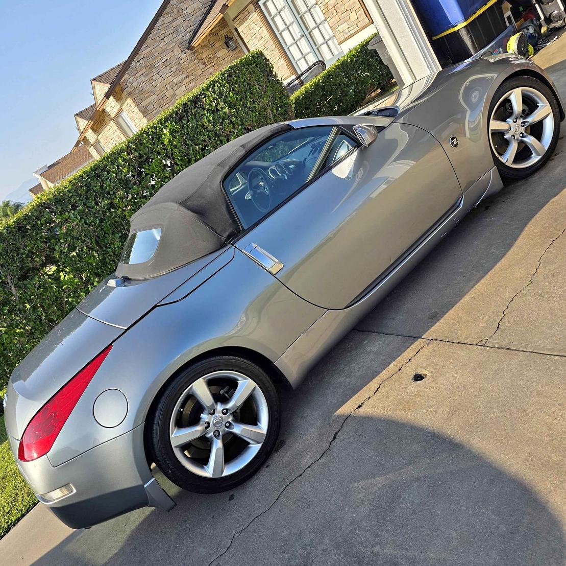 2006 Nissan 350Z - Enthusiast Roadster 2D