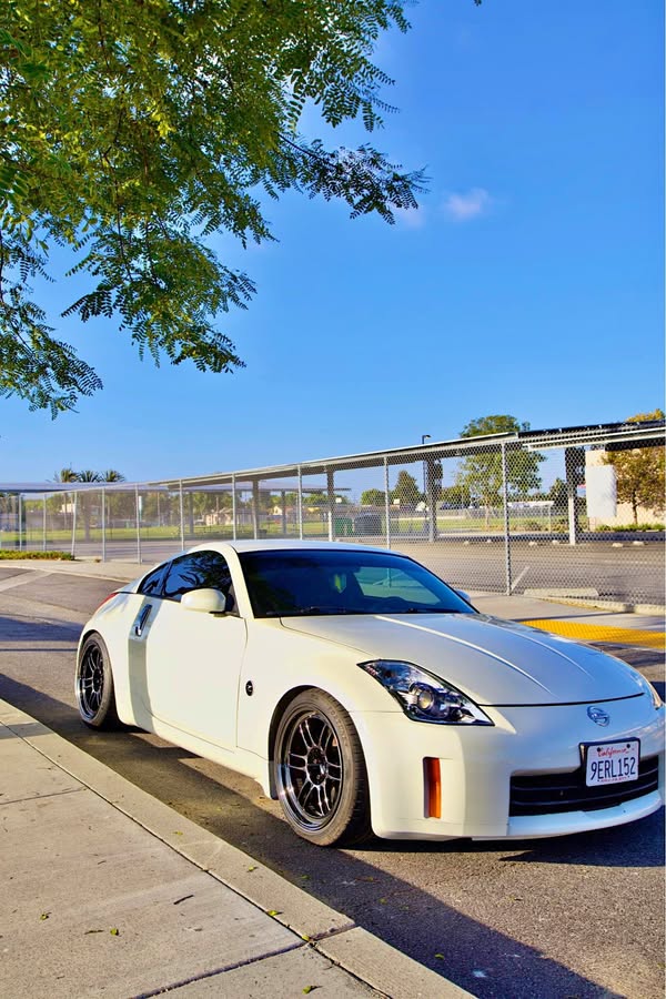 2006 Nissan 350Z - Coupe 2D