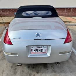 2004 Nissan 350Z Enthusiast Roadster 2D