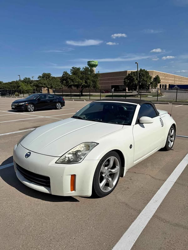 2006 Nissan 350Z - Touring Roadster 2D