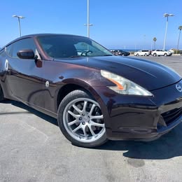 2011 Nissan 370Z  \ud83e\udd18 93218 Miles